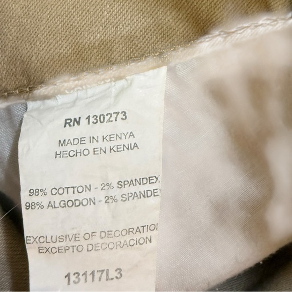 Tan Riders by Lee Cropped Pants - Picture 7 of 8